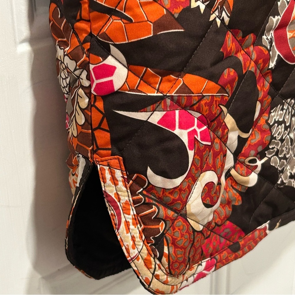 Chico's Women’s Quilted Black Puffer Vest, Floral Cottage Core, Size 2 (US 12) - Picture 6 of 8
